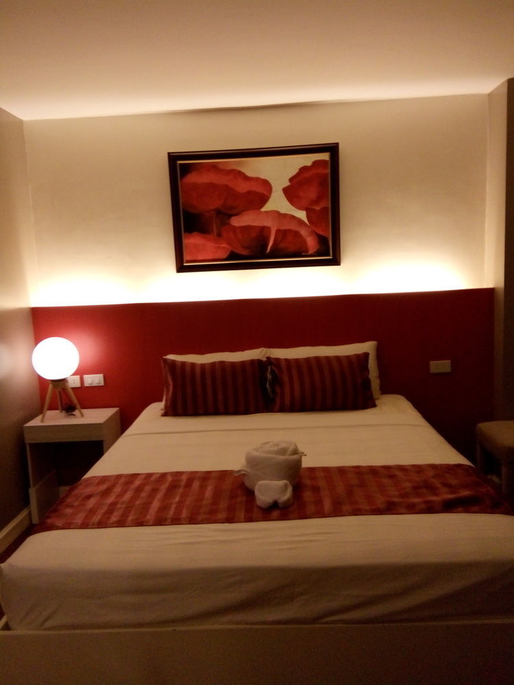 Reddoorz Plus At Hotel Metro Kalibo Bagian luar foto