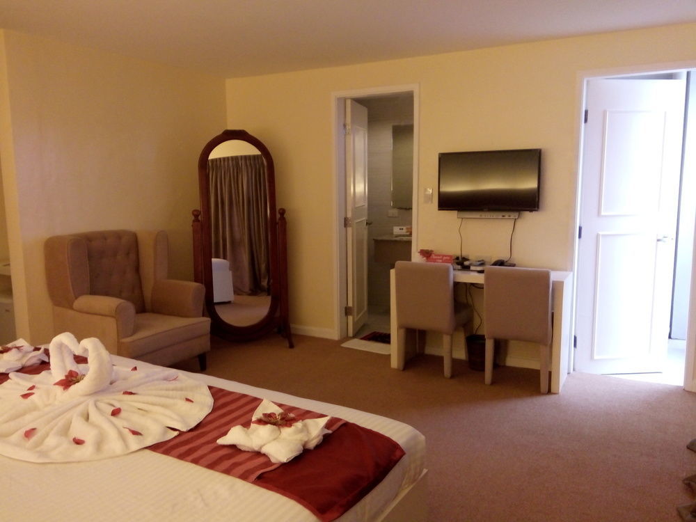 Reddoorz Plus At Hotel Metro Kalibo Bagian luar foto