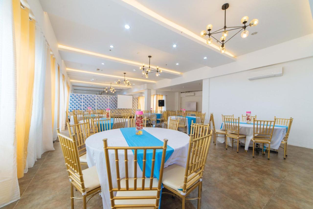 Reddoorz Plus At Hotel Metro Kalibo Bagian luar foto